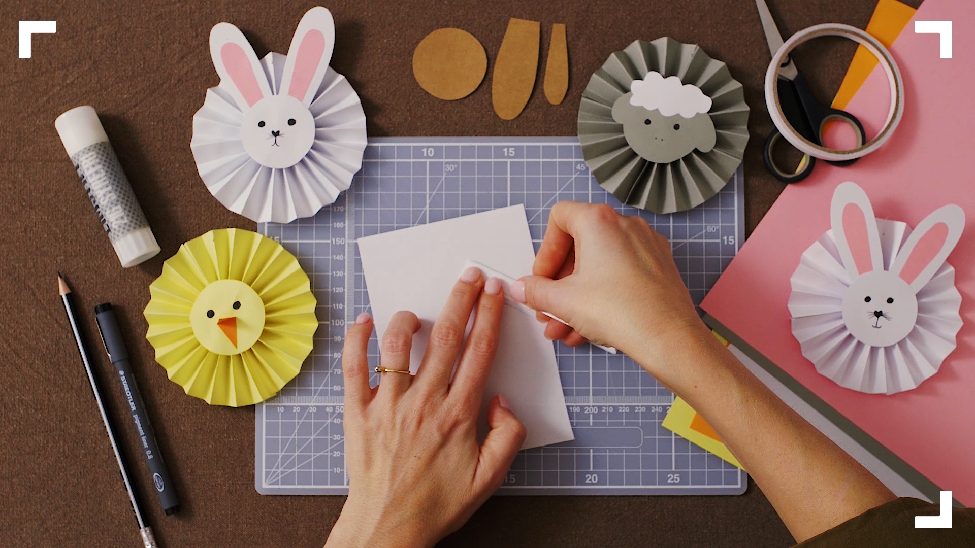 Påske DIY til børn | Få påskeideer online hos Bog & idé